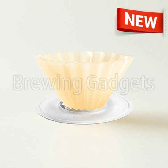 https://brewing-gadgets-media-prod.s3.ap-south-1.amazonaws.com/uae/wp-content/uploads/2023/02/Origami-Air-S-Beige-With-Dripper-1.jpg